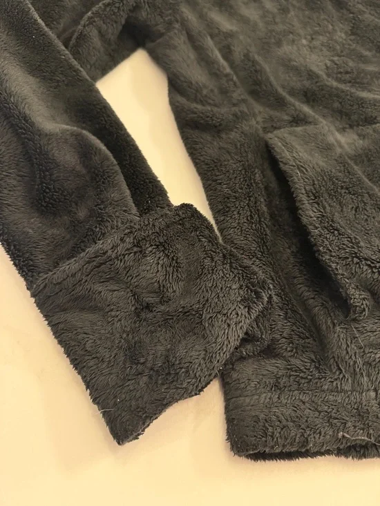 The North Face Black Plush Half-Zip Fleece Pullover - Picture 7 of 8